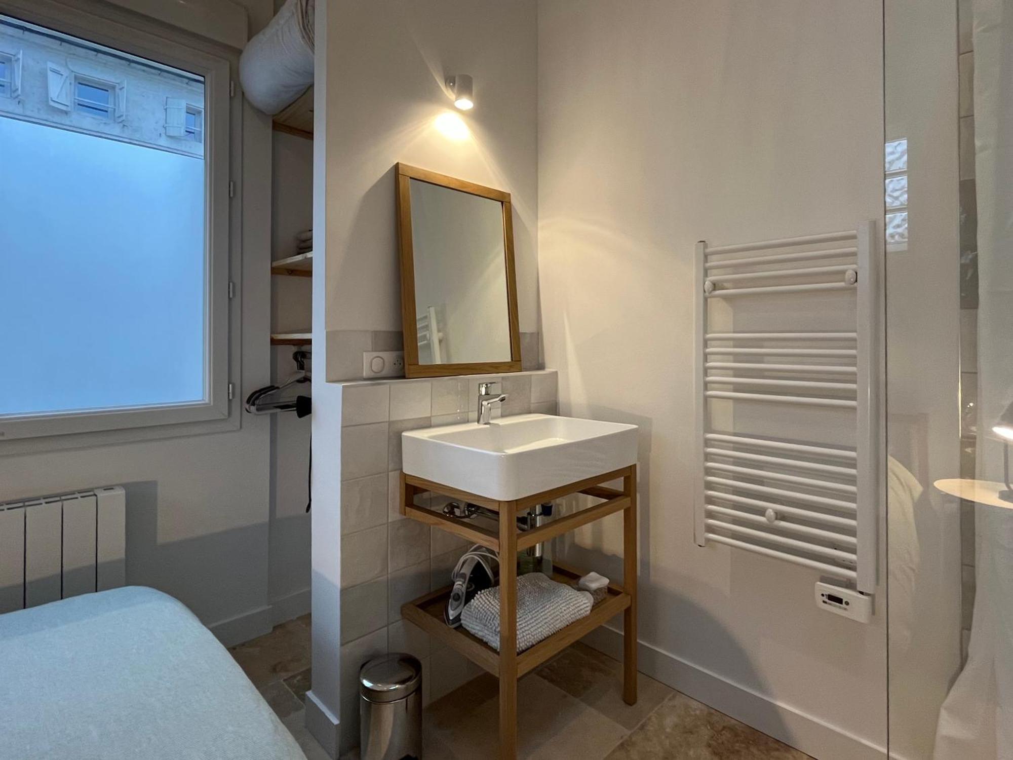 昂古莱姆Loft Avec Terrasse Et Jardin公寓 外观 照片