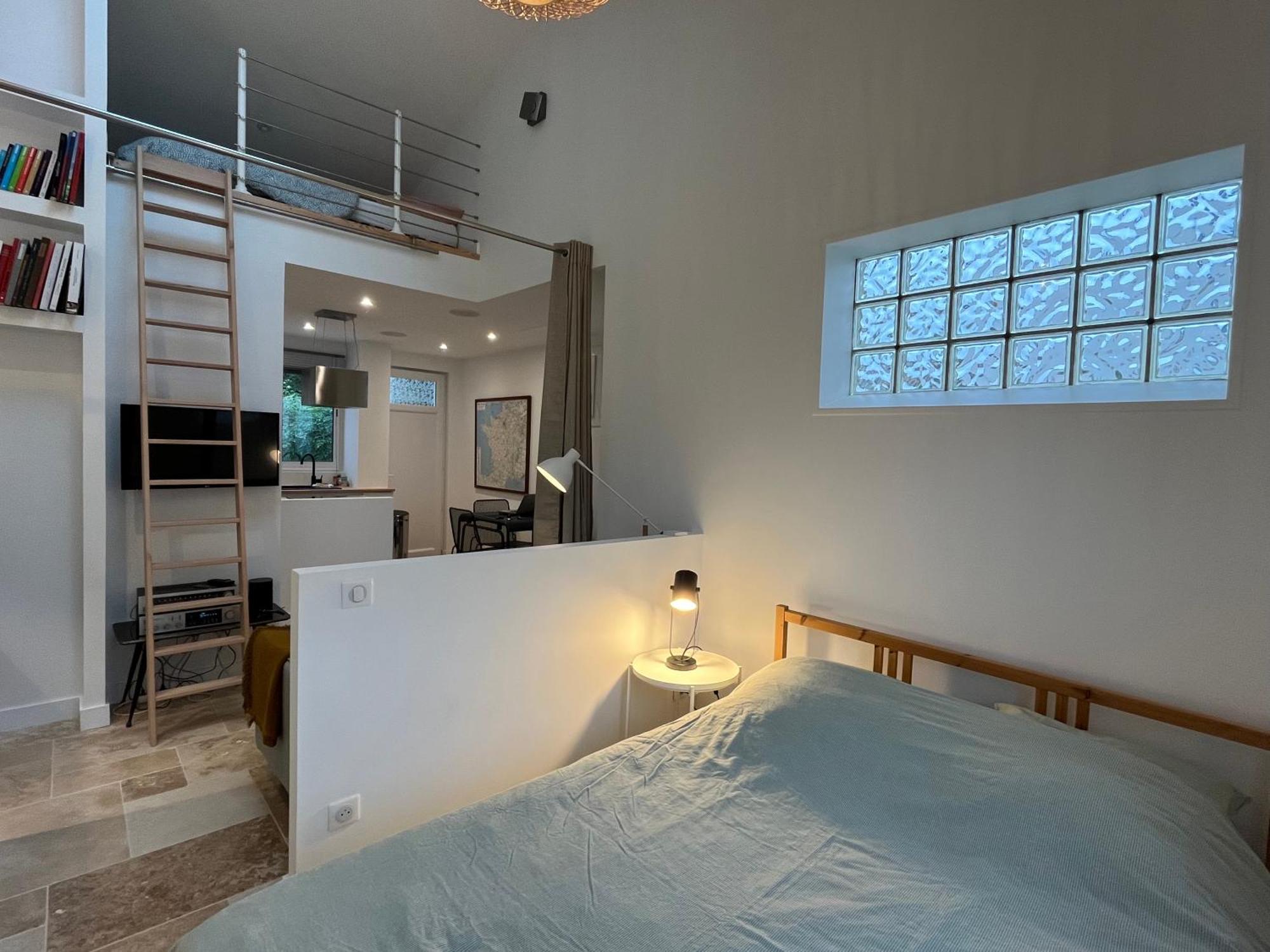 昂古莱姆Loft Avec Terrasse Et Jardin公寓 外观 照片